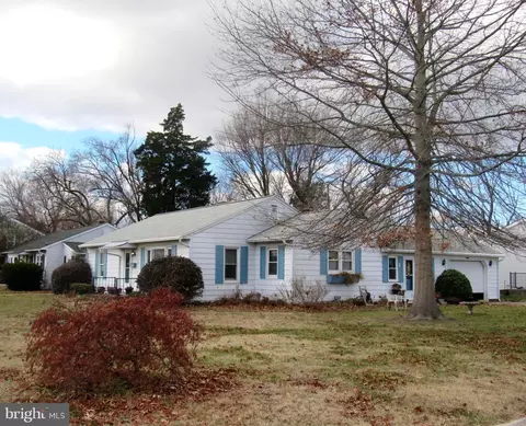 710 E Ivy Dr, Seaford, DE 19973