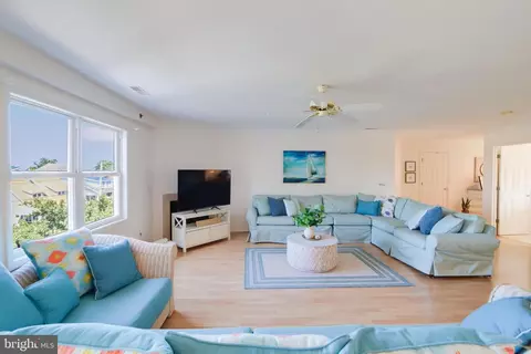 24 Brooklyn Ave #E, Rehoboth Beach, DE 19971