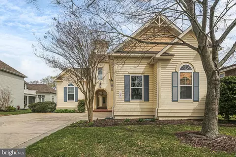 4 Foxwood Ct, Ocean View, DE 19970