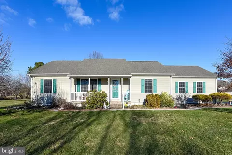 10 Goldenrod Dr, Georgetown, DE 19947