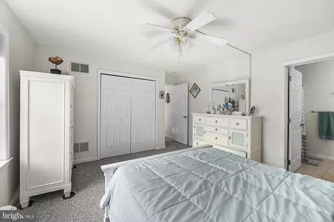 Bedroom - 10 Goldenrod Dr, Georgetown, DE 19947 photo 3 of 8