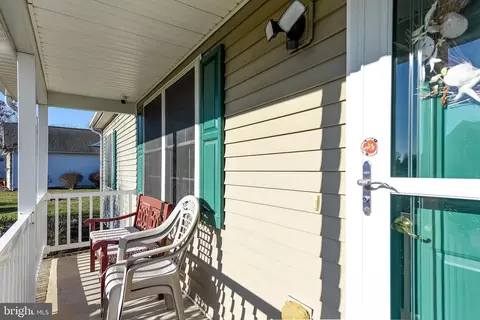 Exterior - 10 Goldenrod Dr, Georgetown, DE 19947 photo 8 of 8