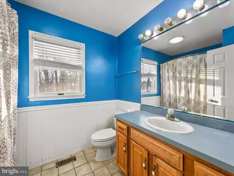 Bath - 12 Hudson Ave, Ocean View, DE 19970 photo 2 of 2
