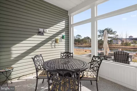 Exterior - 5 Murrells Ct, Ocean View, DE 19970 photo 4 of 18