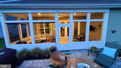 Exterior - 5 Murrells Ct, Ocean View, DE 19970 photo 8 of 18