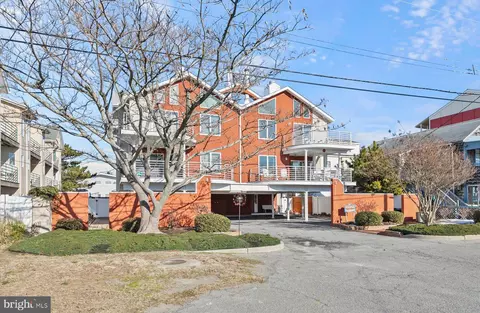 9 Read Ave #13, Dewey Beach, DE 19971