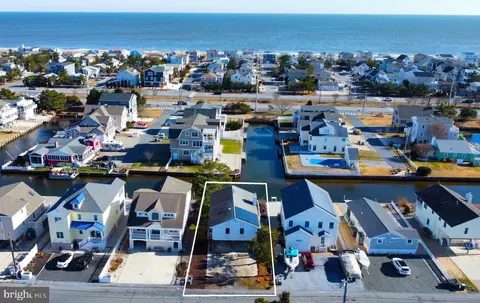 148 Bayshore Dr, South Bethany, DE 19930