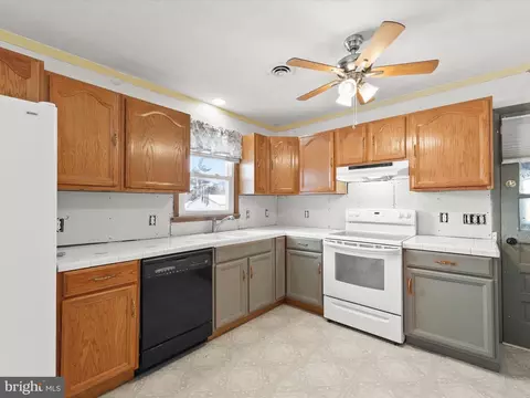 Kitchen - 13 Donovan Dr, Milford, DE 19963 photo 1 of 3