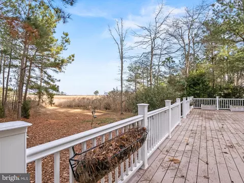 Exterior - 500 Fireside Ct, Dagsboro, DE 19939 photo 6 of 8