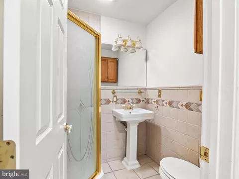 Bath - 500 Fireside Ct, Dagsboro, DE 19939 photo 2 of 4