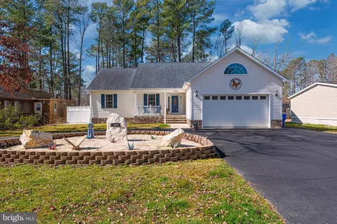 34472 Virginia Dr, Frankford, DE 19945