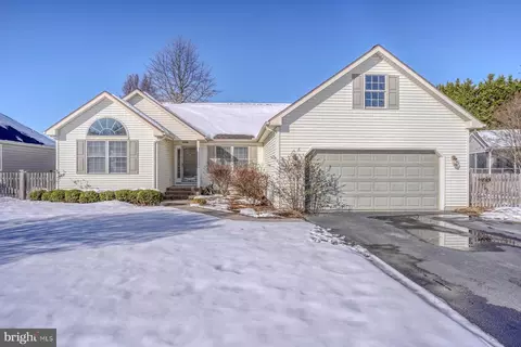 Exterior - 33095 Grape Vine Ct, Lewes, DE 19958 photo 4 of 7