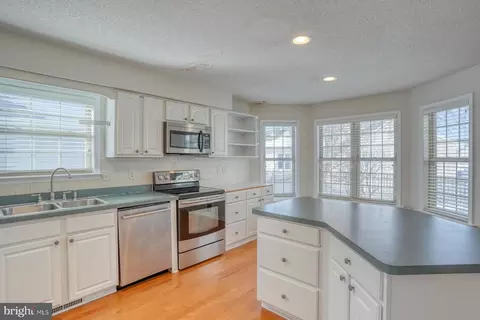 Kitchen - 33095 Grape Vine Ct, Lewes, DE 19958 photo 4 of 4