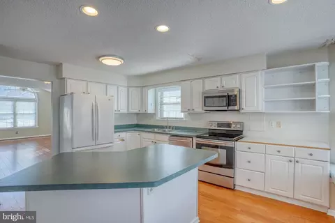 Kitchen - 33095 Grape Vine Ct, Lewes, DE 19958 photo 2 of 4