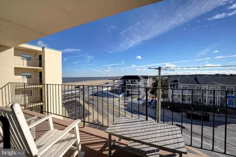 100 E Savannah Rd #4E, Lewes, DE 19958