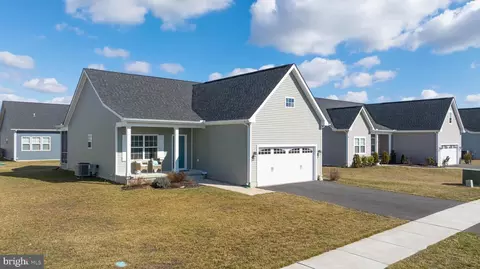 26013 Starboard Dr, Ellendale, DE 19941