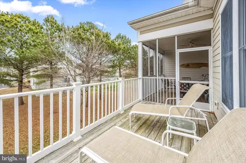 Exterior - 45 Willow Oak Ave # B, Ocean View, DE 19970 photo 3 of 12