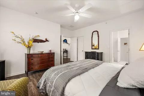 Bedroom - 45 Willow Oak Ave # B, Ocean View, DE 19970 photo 2 of 10