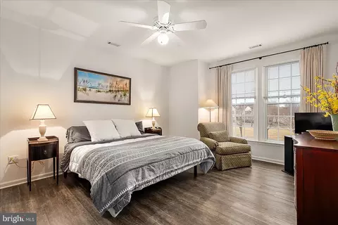 Bedroom - 45 Willow Oak Ave # B, Ocean View, DE 19970 photo 1 of 10