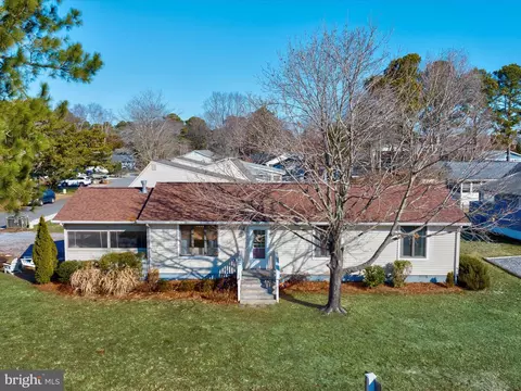 699 Fenwood Ct, Bethany Beach, DE 19930