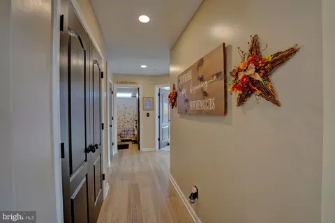 Entry Way - 20689 Wilson Rd, Georgetown, DE 19947 photo 11 of 12