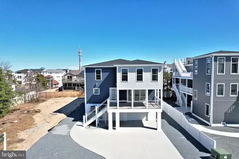 8 Tennessee Ave, Lewes, DE 19958
