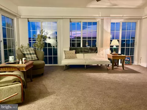 21098 Emerald Isle Dr, Lewes, DE 19958