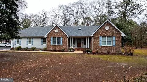 32757 Pine Grove Rd, Laurel, DE 19956