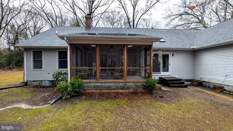 Exterior - 32757 Pine Grove Rd, Laurel, DE 19956 photo 4 of 8