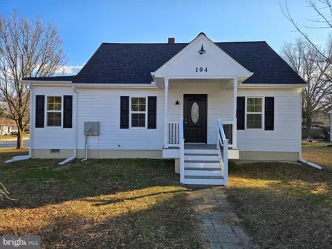 104 E Clarke Ave, Milford, DE 19963