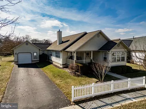 16556 Samuel Paynter Blvd #189, Milton, DE 19968