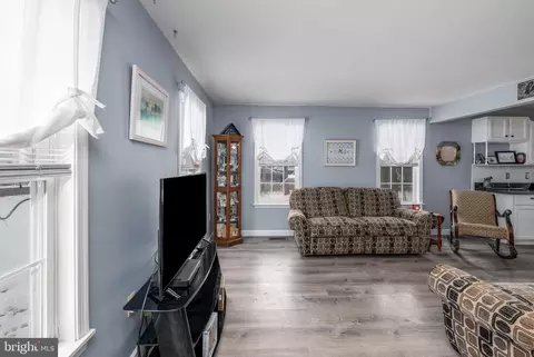 6 Sally Ln, Ocean View, DE 19970 photo 3