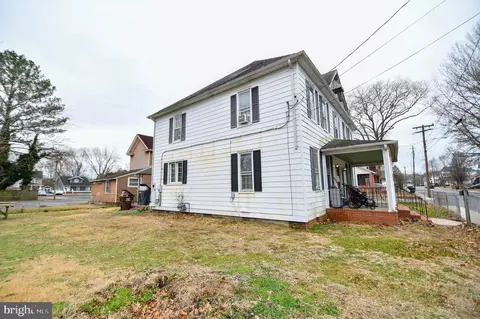 Exterior - 200 E Grove St, Delmar, DE 19940 photo 2 of 4