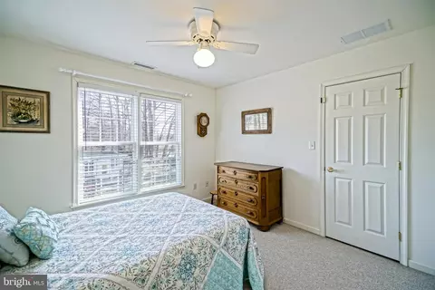 Bedroom - 31402 Point Dr, Lewes, DE 19958 photo 7 of 15