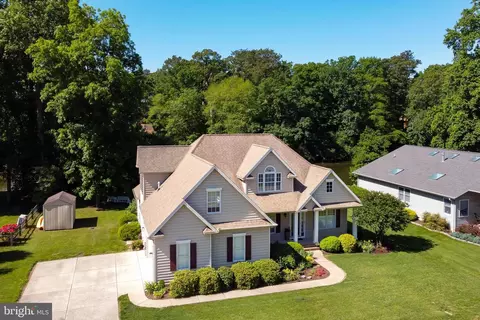 31402 Point Dr, Lewes, DE 19958