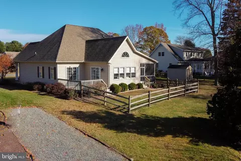 Exterior - 31402 Point Dr, Lewes, DE 19958 photo 12 of 17