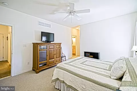 Bedroom - 31402 Point Dr, Lewes, DE 19958 photo 2 of 15