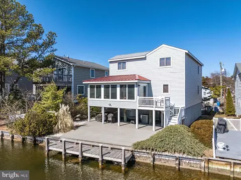128 Brandywine Dr, South Bethany, DE 19930