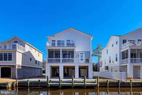 653 Tingle Ave, Bethany Beach, DE 19930