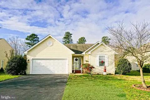 10 Amberwood Way, Lewes, DE 19958