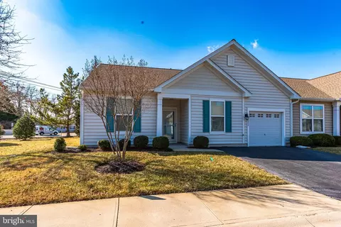 37452 Kingfisher Dr #8, Selbyville, DE 19975