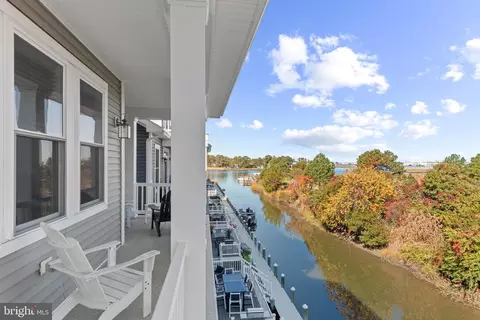 Exterior - 38122 River St #6, Ocean View, DE 19970 photo 8 of 13