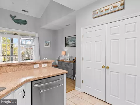 124 October Glory Ave #124B, Ocean View, DE 19970 photo 14