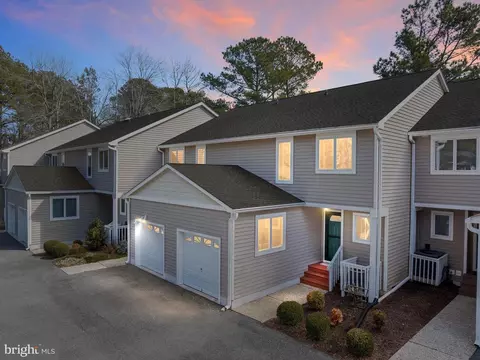 38440 Mainsail Dr #32, Bethany Beach, DE 19930