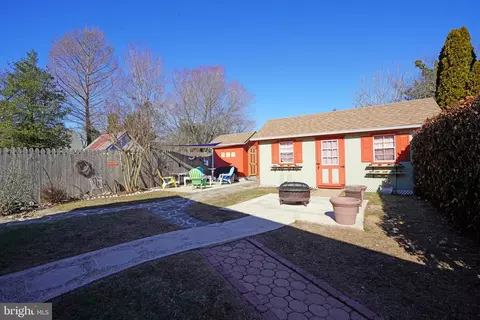 Exterior - 118 Broad St, Milton, DE 19968 photo 4 of 29