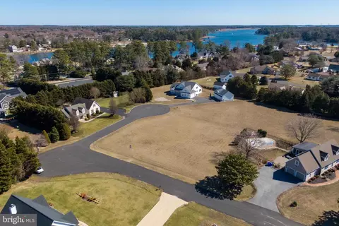 3 Persimmon Ln, Harbeson, DE 19951