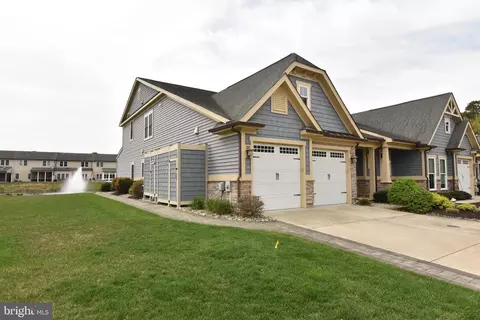 Exterior - 32478 Phoebe Dr, Ocean View, DE 19970 photo 9 of 13