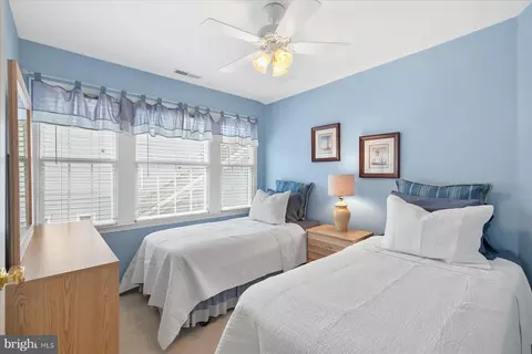 Bedroom - 178 Willow Oak Ave, Ocean View, DE 19970 photo 9 of 10
