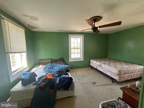 Bedroom - 32814 Mount Pleasant Rd, Laurel, DE 19956 photo 2 of 4