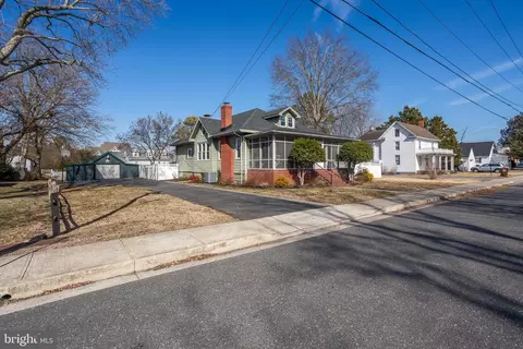 705 E Jewell St, Delmar, DE 19940 photo 2